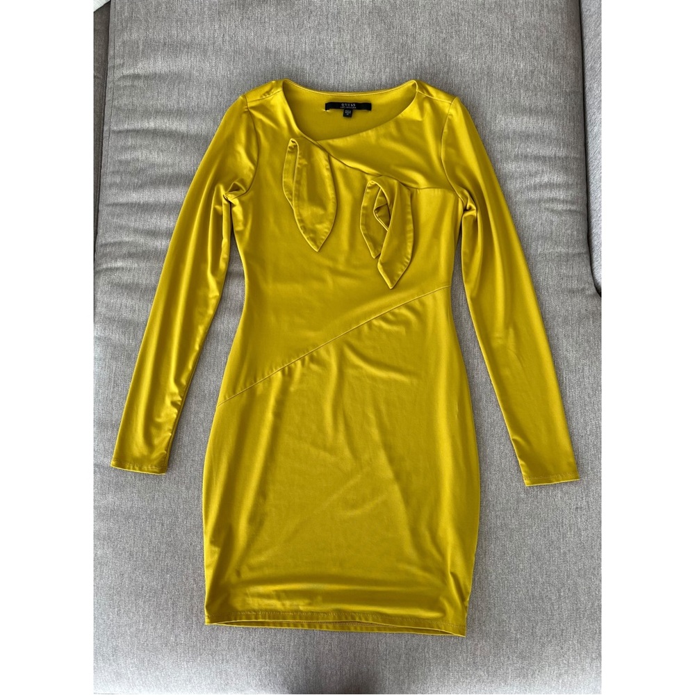 Xxs dress from Guess in mustard color.